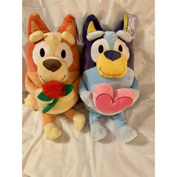 Bluey‎ and Bingo Valentine's 17" Plushies set - Picture 1 of 3